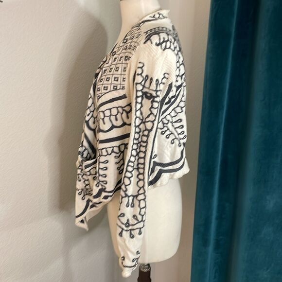 Johnny Was Biya Kiaskari Cropped Cardigan | cream/gray | size XS - Picture 3 of 10